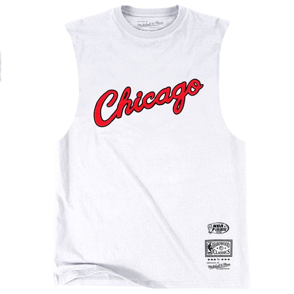 Mitchell And Ness T-Shirts Chicago Bulls Mitchell & Ness NBA Retro Script Sleeveless Muscle T-Shirt - White