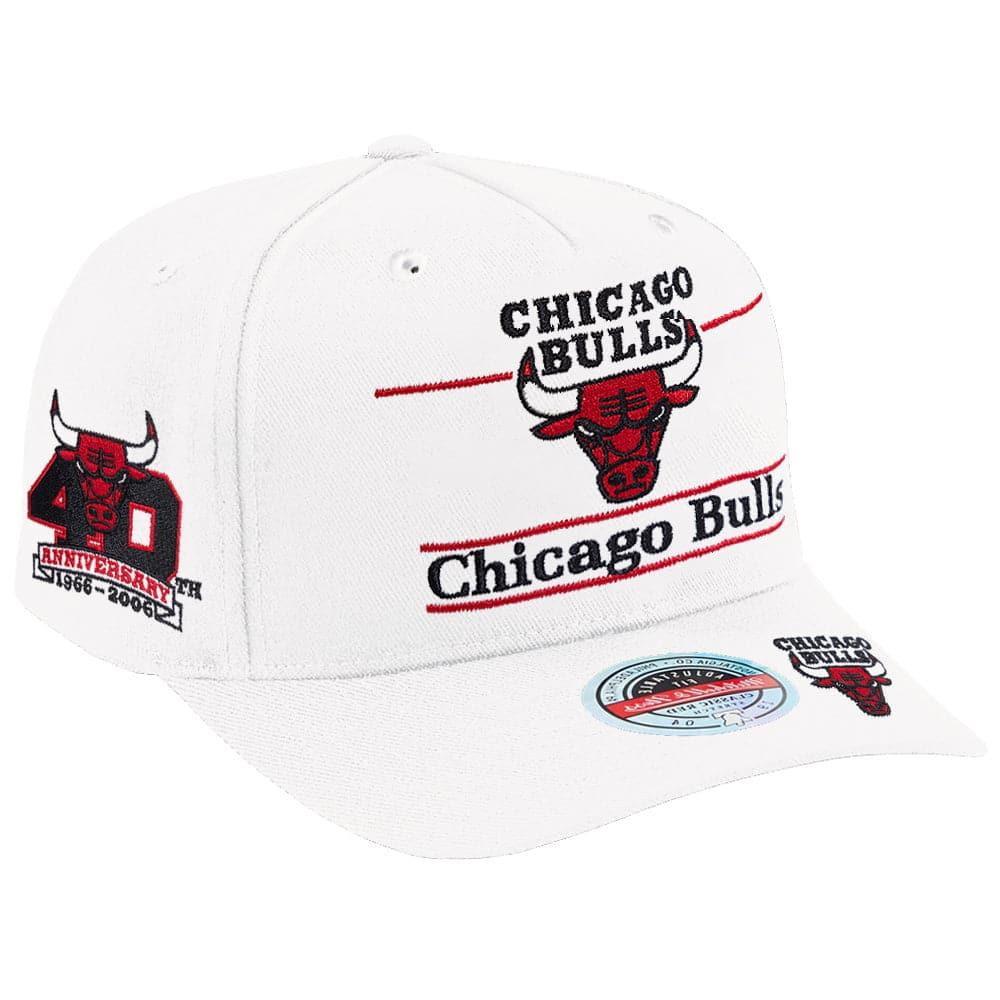 Mitchell And Ness Caps Chicago Bulls Mitchell & Ness NBA Show Up Classic Red Snapback Hat - Off White