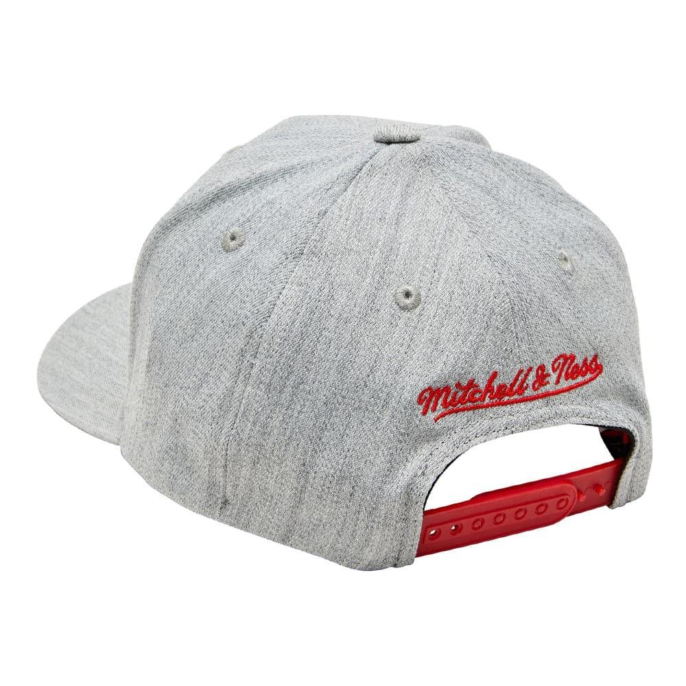 Mitchell And Ness Caps Chicago Bulls Mitchell & Ness NBA Team Curve Snapback Hat - Heather Grey