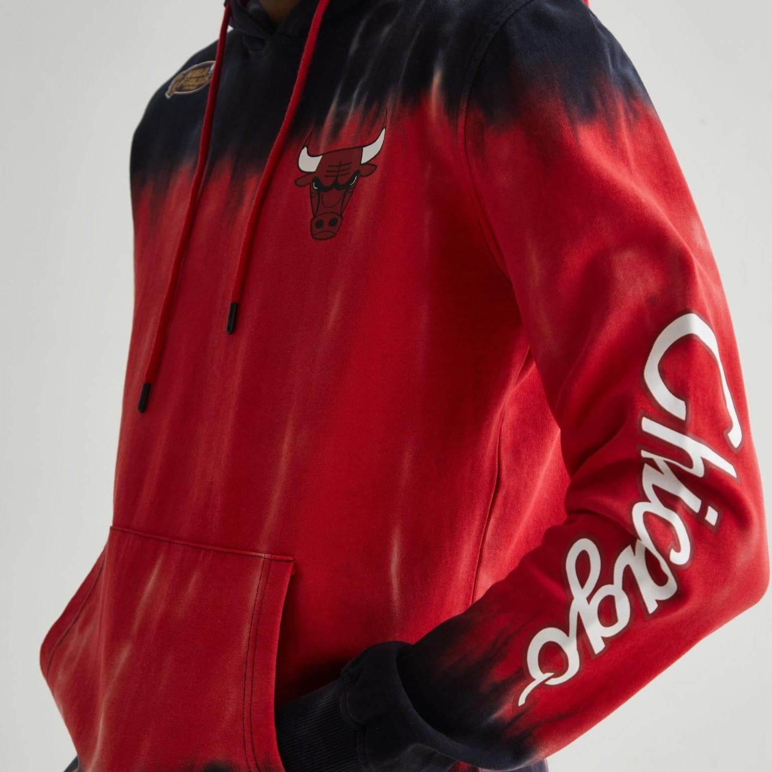 Mitchell And Ness Jumpers Chicago Bulls Mitchell & Ness NBA Tie Dye Premium Hoodie Jumper - Red
