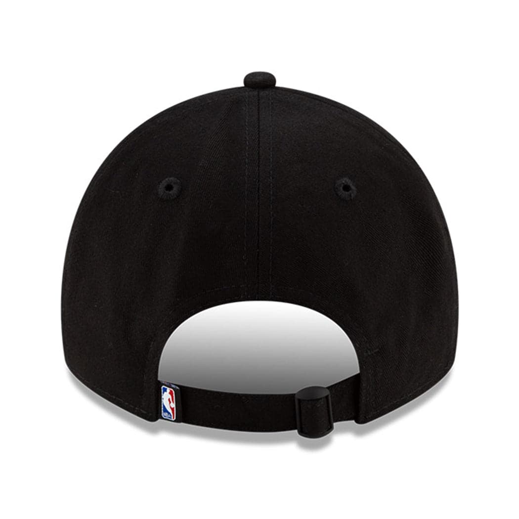 New Era Caps Chicago Bulls New Era NBA 2021 Back Half 9TWENTY Curved Hat - Black
