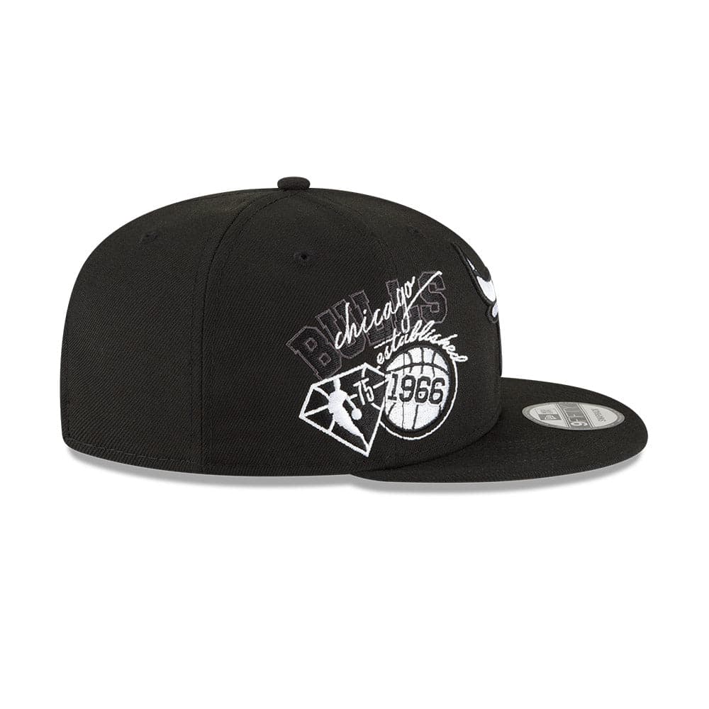 New Era Caps Chicago Bulls New Era NBA 21-22 Back Half Monochrome 9FIFTY Snapback Hat - Black