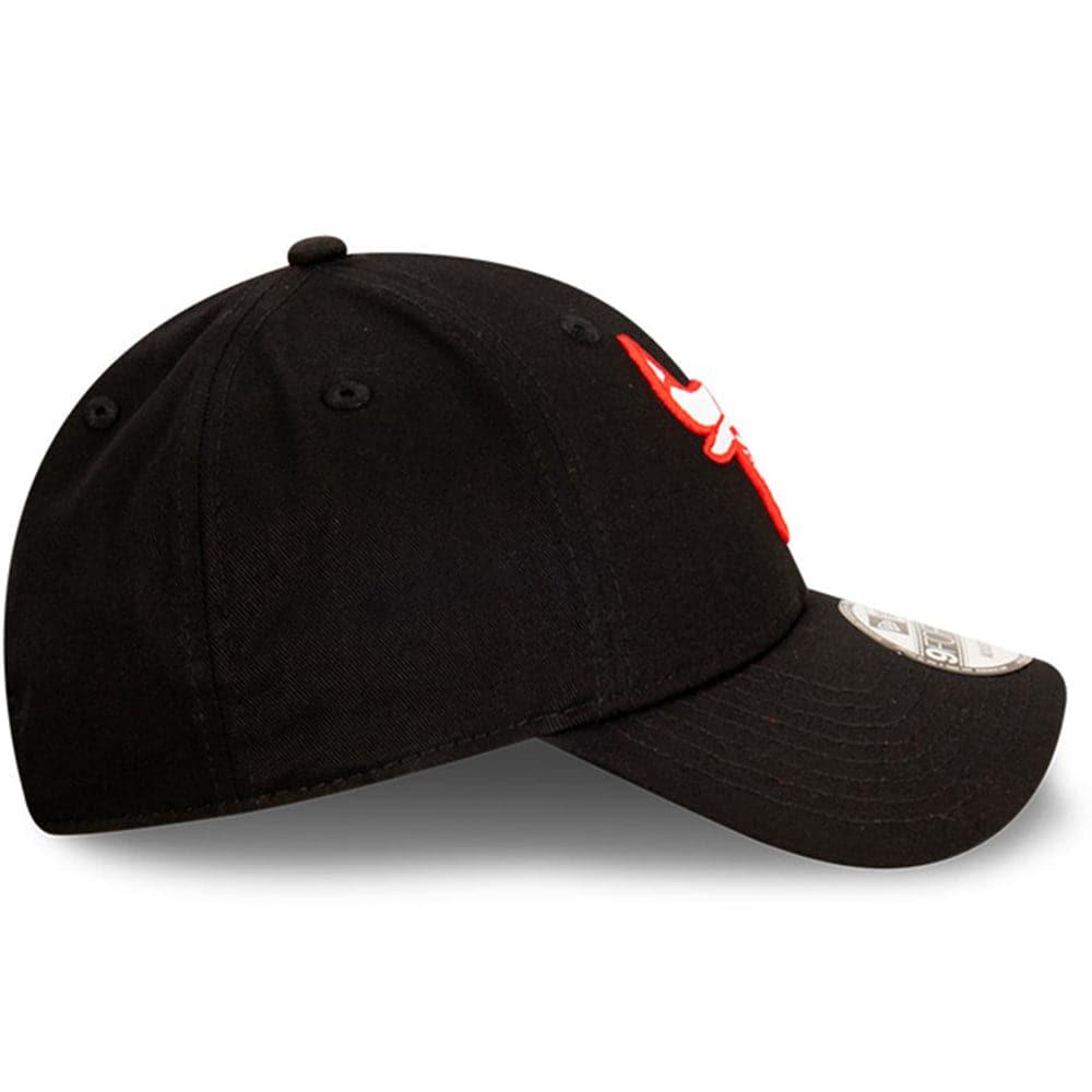 New Era Caps Chicago Bulls New Era NBA Team Stripes 9FORTY Cloth Strap Curve Hat - Black