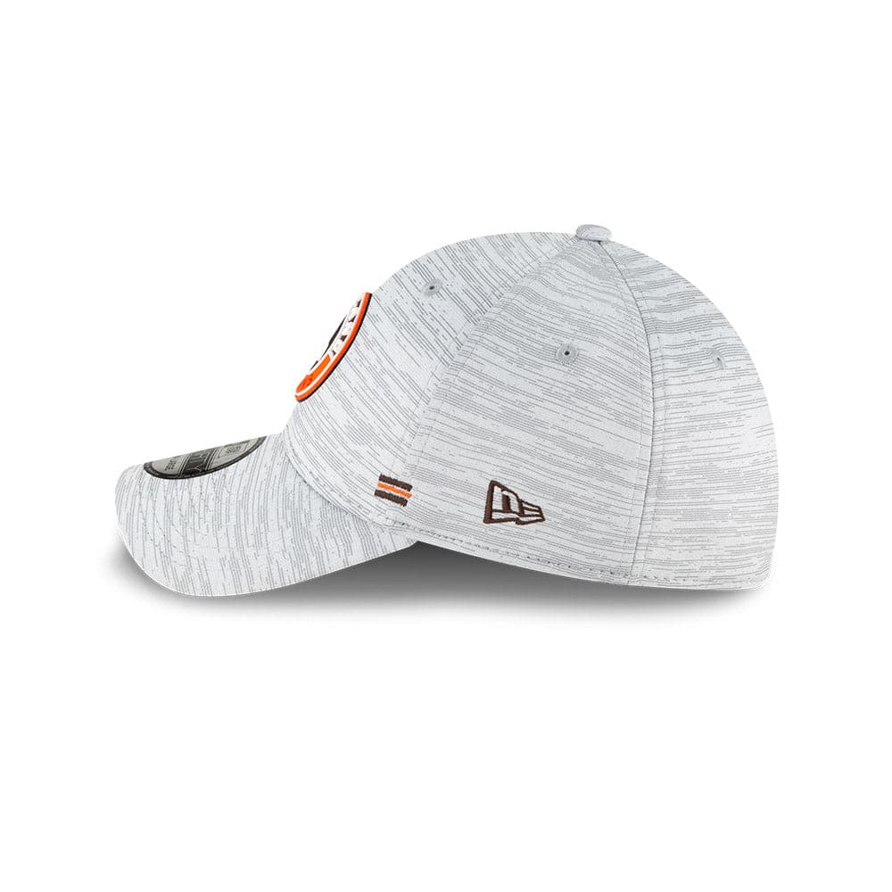 New Era Caps Cleveland Browns New Era NFL 2020 Sideline 39THIRTY Flex Fit Curve Hat - Grey