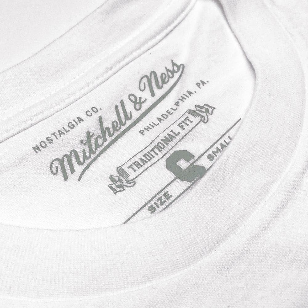 Mitchell And Ness T-Shirts Golden State Warriors Mitchell & Ness NBA HWC Retro Logo Muscle T-Shirt - White