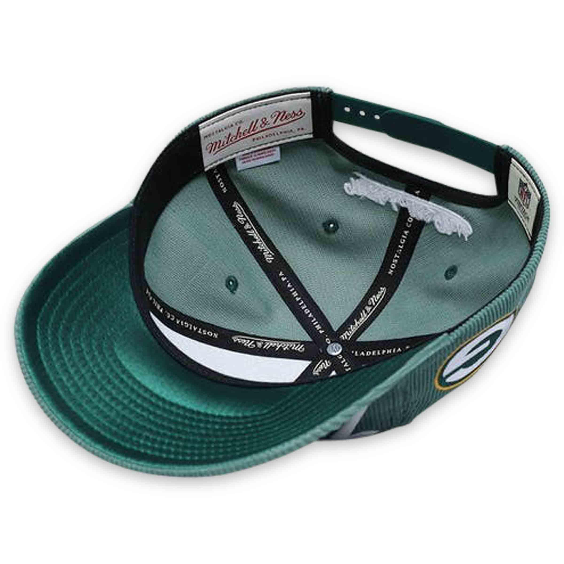 Mitchell And Ness Caps Green Bay Packers Mitchell & Ness NFL Montage Pre-Curved Deadstock Snapback Hat - Green