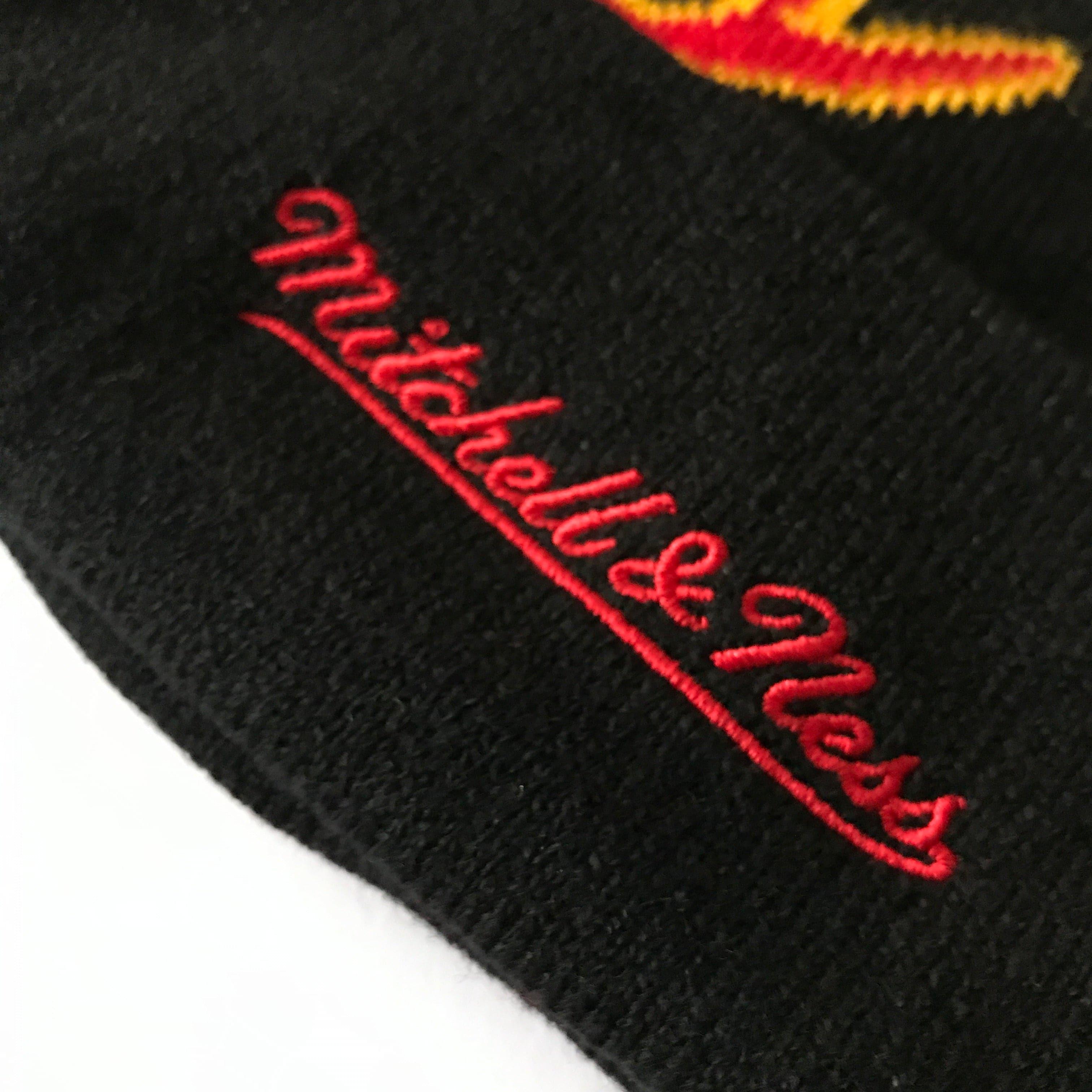 Mitchell And Ness Beanies Houston Rockets Mitchell & Ness NBA Script Burst Pom Knit Beanie - Black