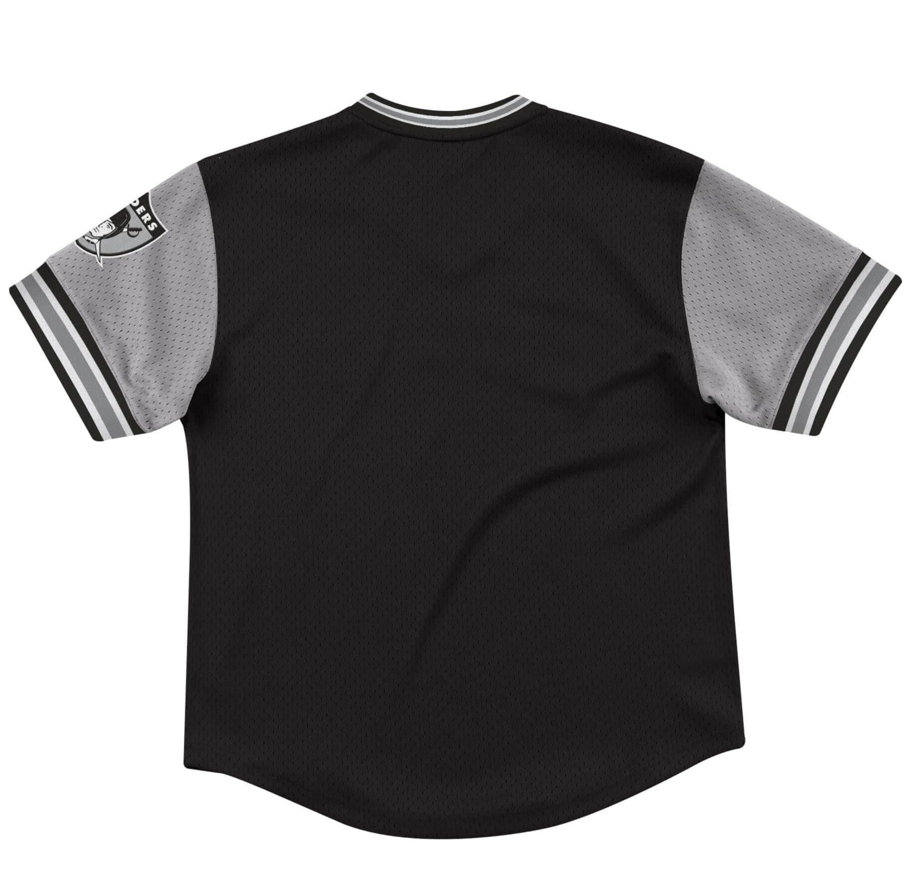 Mitchell And Ness T-Shirts Las Vegas Raiders Mitchell & Ness NFL Top Prospect Mesh V- Neck - Black