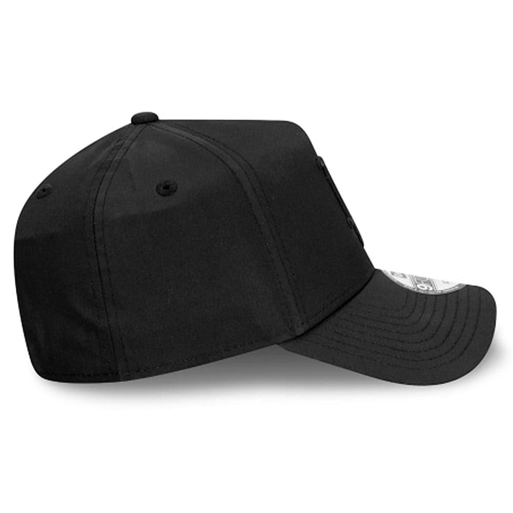 New Era Caps Los Angeles Dodgers New Era MLB Black On Black Prolight 9FORTY A-Frame Curve Hat