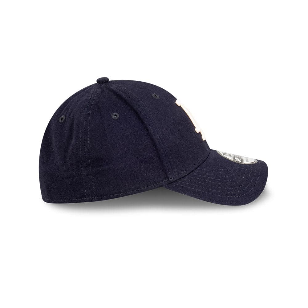 New Era Caps Los Angeles Dodgers New Era MLB Ivory Logo 39THIRTY Stretch Fit Curve Hat - Navy