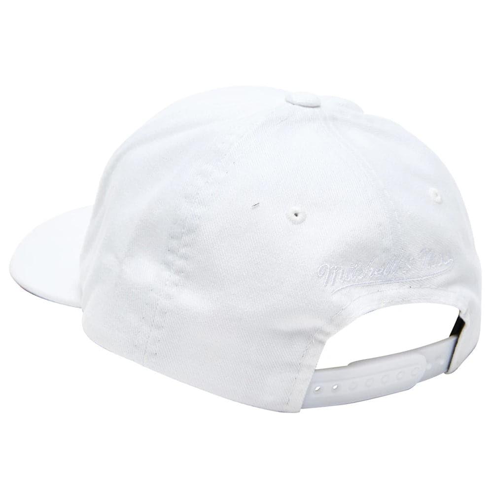 Mitchell And Ness Caps Los Angeles Lakers Mitchell & Ness NBA Finals History Pre-Curved Deadstock Snapback Hat - White