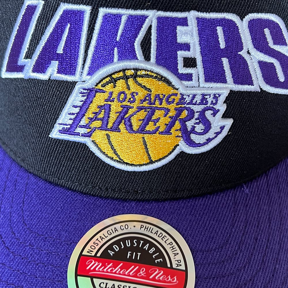 Mitchell And Ness Caps Los Angeles Lakers Mitchell & Ness NBA Flashback Classic Red Snapback Hat - Black