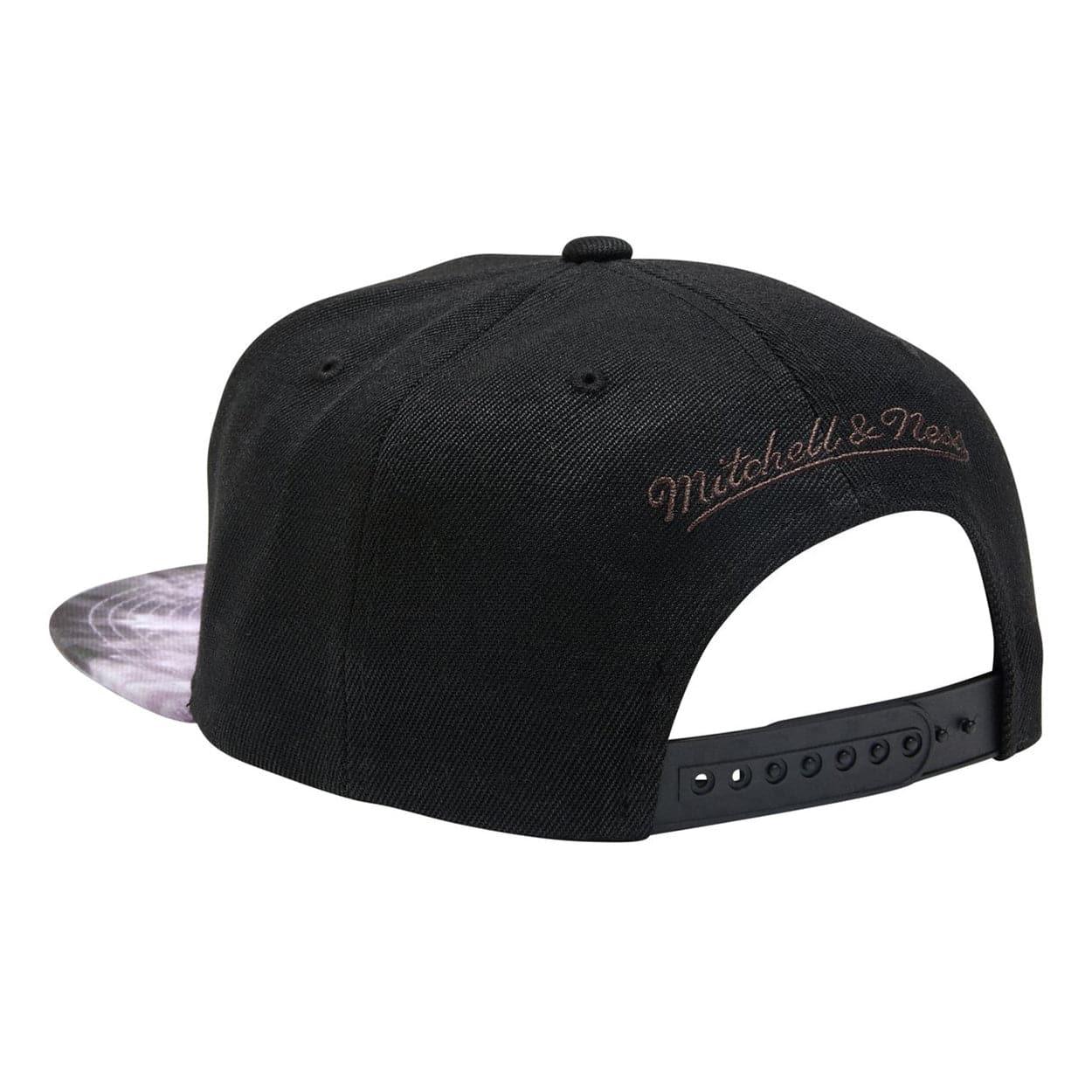 Mitchell And Ness Caps Los Angeles Lakers Mitchell & Ness NBA HWC Blizted Snapback Hat - Black