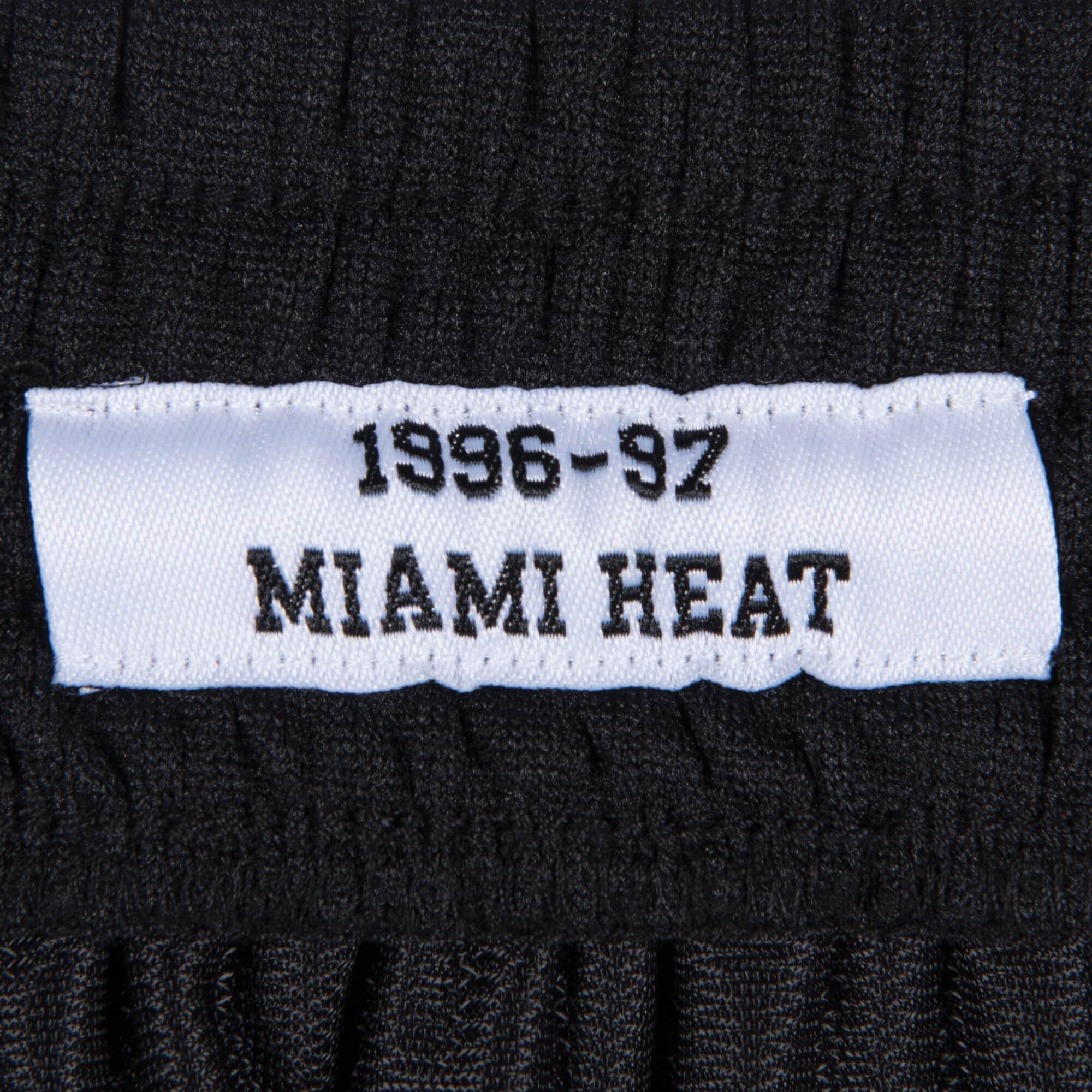 Mitchell And Ness Shorts Miami Heat Mitchell & Ness NBA 96-97 Road Swingman Shorts - Black
