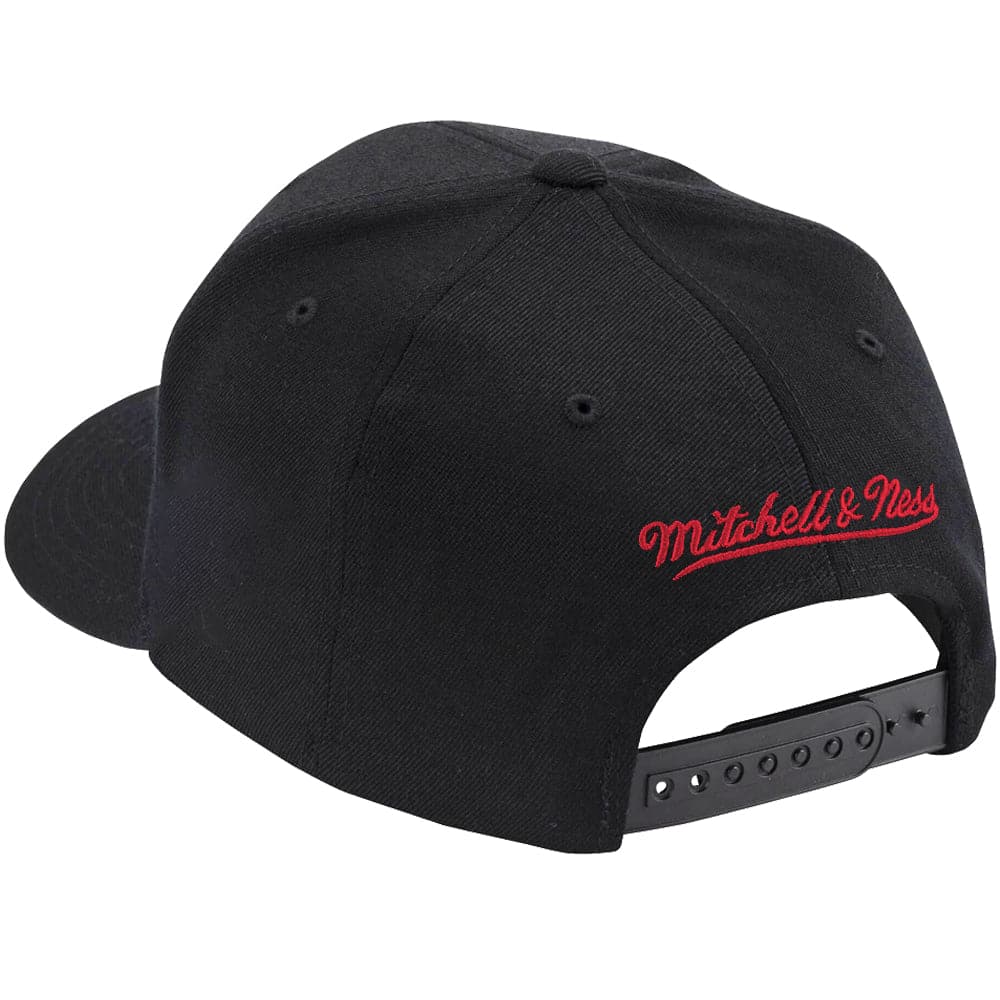 Mitchell And Ness Caps Miami Heat Mitchell & Ness NBA Logo Script Classic Red Snapback Hat - Black