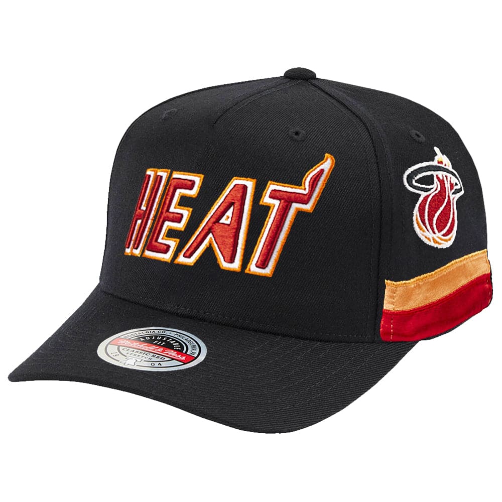 Mitchell And Ness Caps Miami Heat Mitchell & Ness NBA Short Hook Classic Red Snapback Hat - Black
