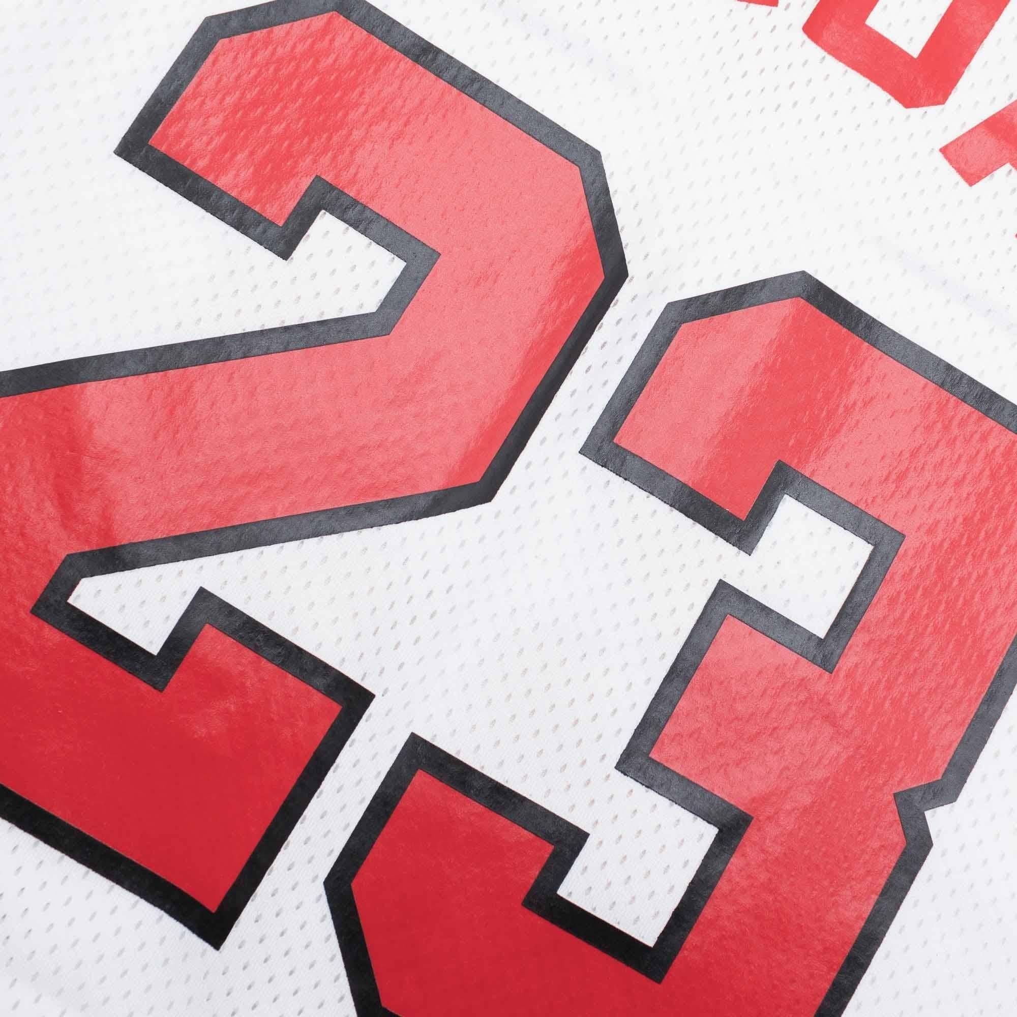 Mitchell And Ness Jerseys Michael Jordan Chicago Bulls Mitchell & Ness NBA 91-92 Home Authentic Jersey - White