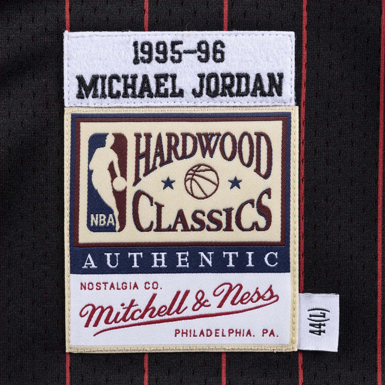 Mitchell And Ness Jerseys Michael Jordan Chicago Bulls Mitchell & Ness NBA 95-96 Alt Authentic Jersey - Black