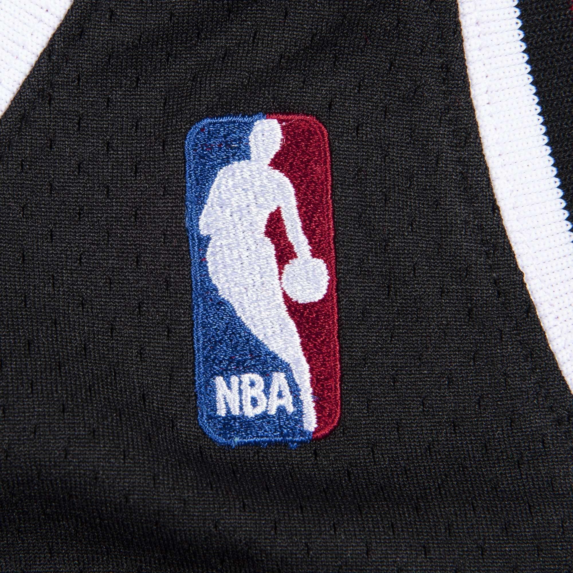 Mitchell And Ness Jerseys Michael Jordan Chicago Bulls Mitchell & Ness NBA Authentic Jersey - Black