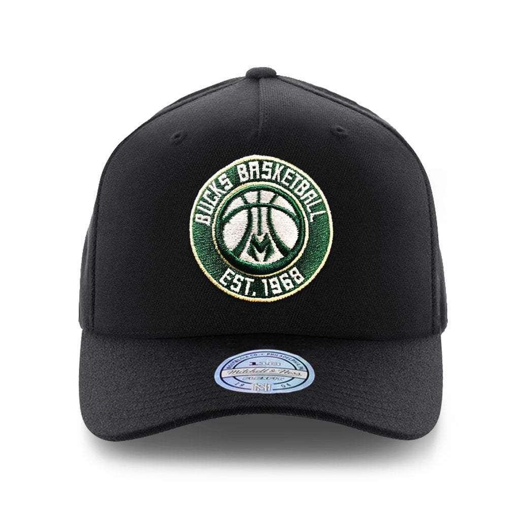 Mitchell And Ness Caps Milwaukee Bucks Mitchell & Ness NBA 110 Team Curve Snapback Hat - Black