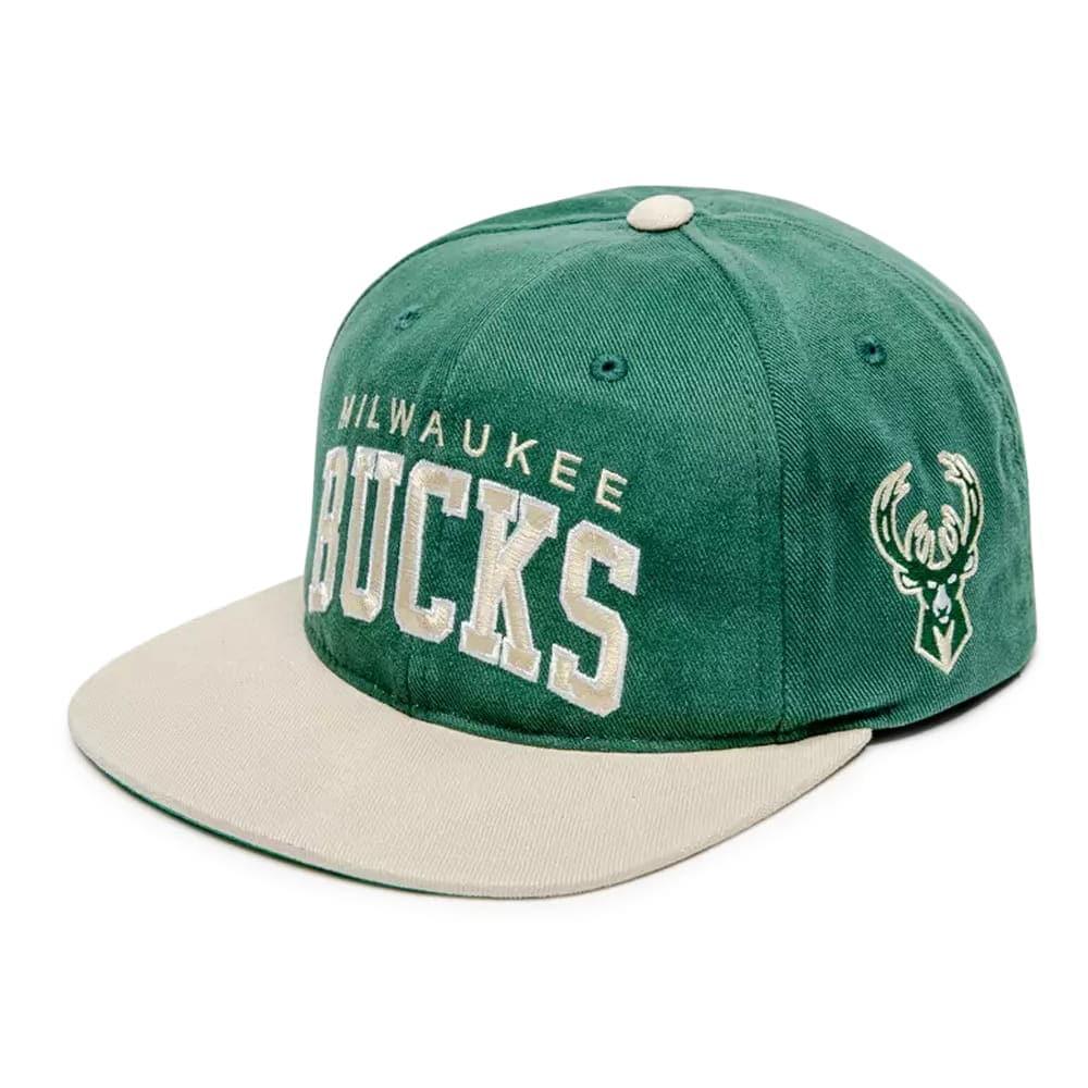 Mitchell And Ness Caps Milwaukee Bucks Mitchell & Ness NBA 2T Vintage Arch Deadstock Snapback Hat - Green