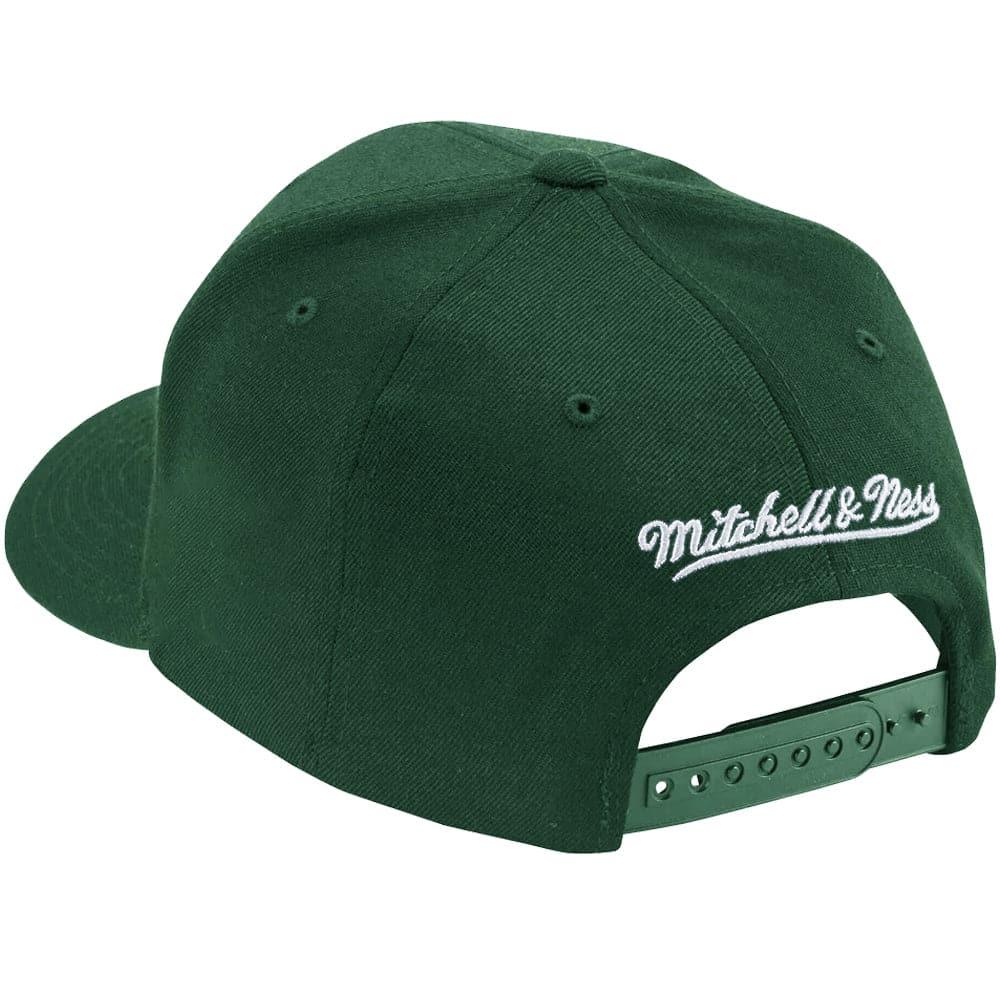 Mitchell And Ness Caps Milwaukee Bucks Mitchell & Ness NBA Clear Field Curve Snapback Hat - Green