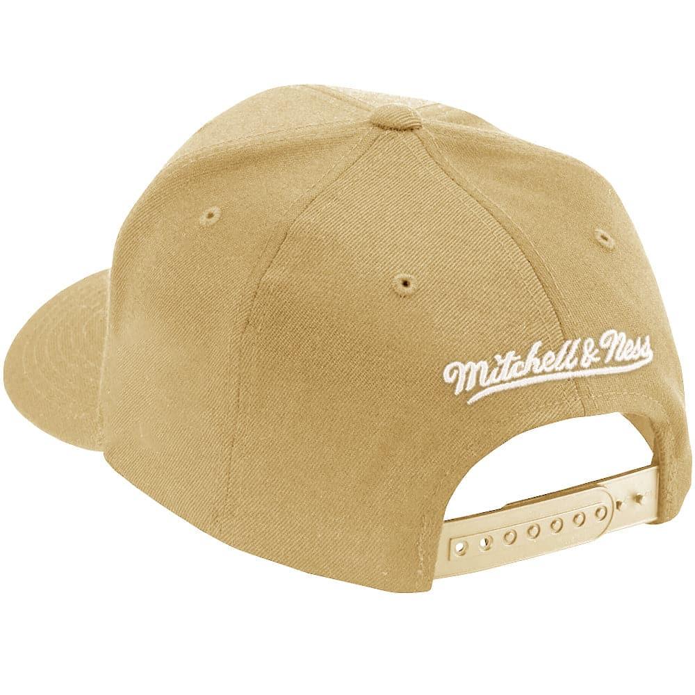 Mitchell And Ness Caps Milwaukee Bucks Mitchell & Ness NBA HWC Classic Red Snapback Hat - Camel