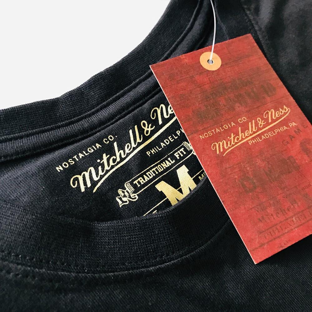 Mitchell And Ness T-Shirts Milwaukee Bucks Mitchell & Ness NBA HWC Outline Long Sleeve T-Shirt - Black