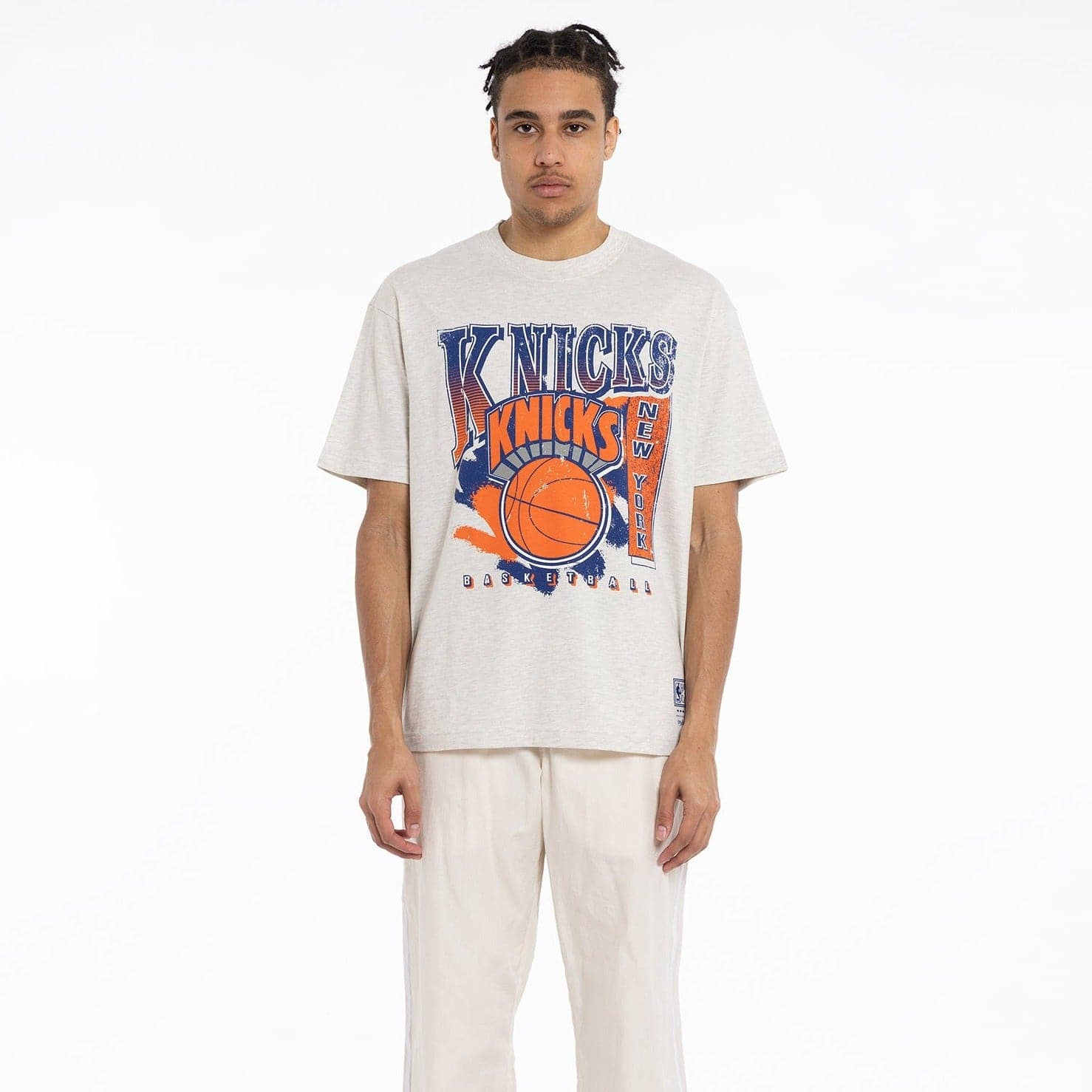 Mitchell And Ness T-Shirts New York Knicks Mitchell & Ness NBA Brush Off Vintage T-Shirt - White Marle