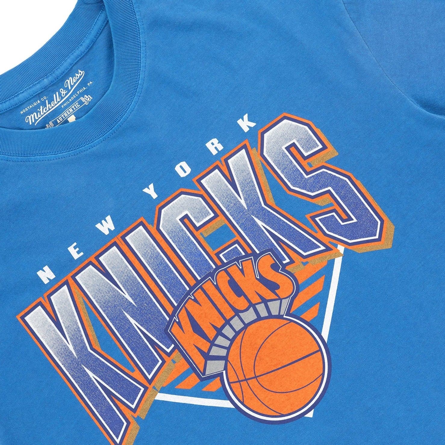 Mitchell And Ness T-Shirts New York Knicks Mitchell & Ness NBA Metallic Shadow Vintage T-Shirt - Faded Blue