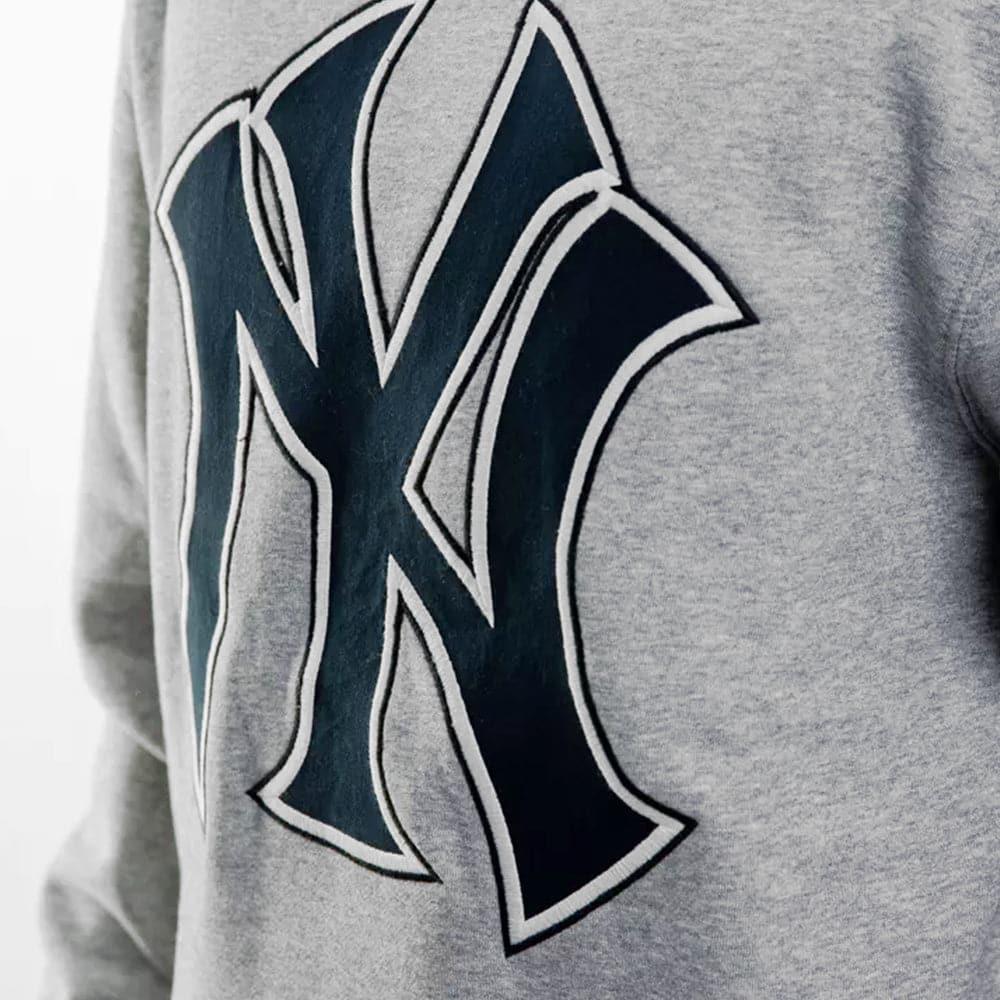 Majestic Athletic Jumpers New York Yankees Majestic MLB Large Patch Logo Crew Jumper - Grey Marle