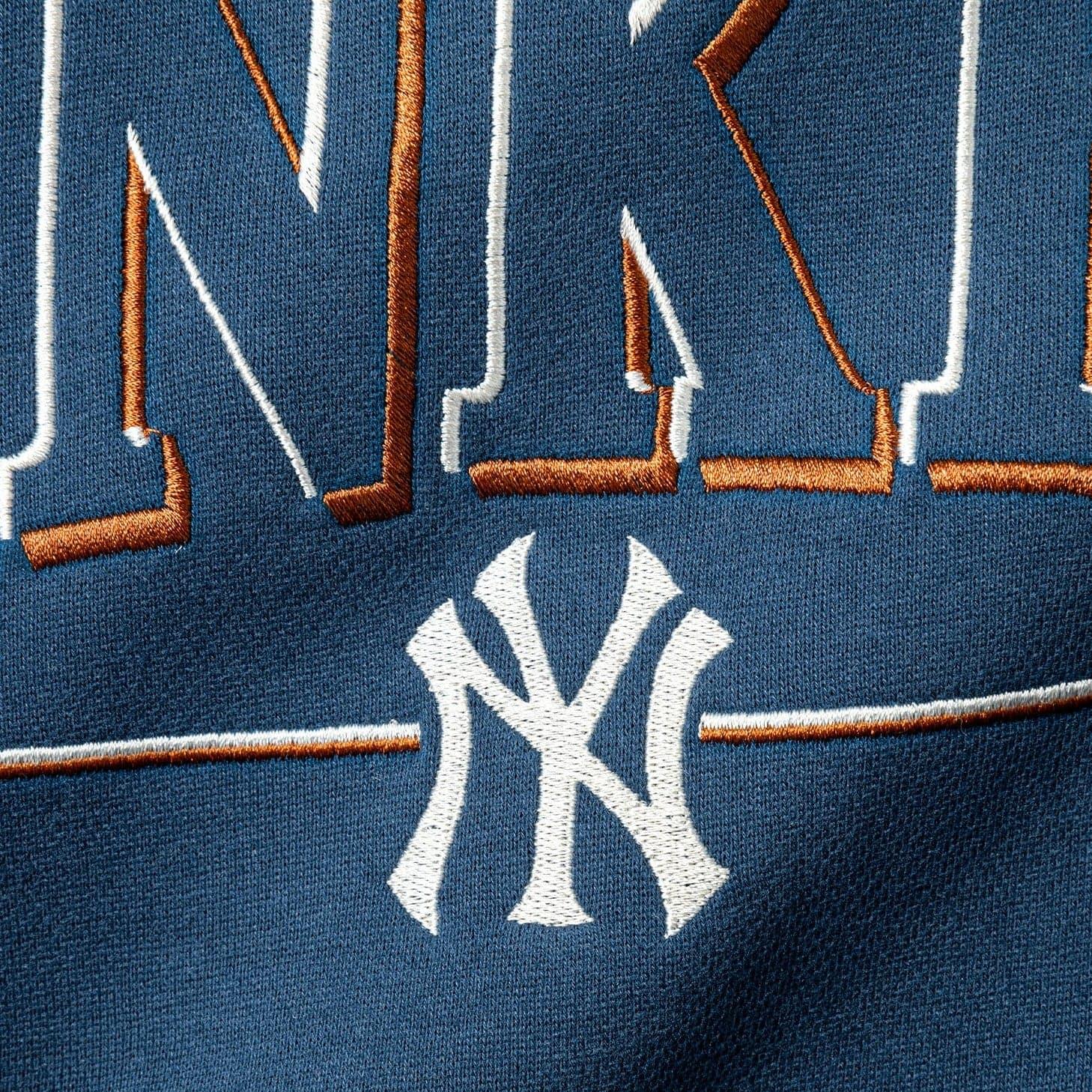 Majestic Athletic Jumpers New York Yankees MLB Double Shadow Vintage Crew Jumper - Navy