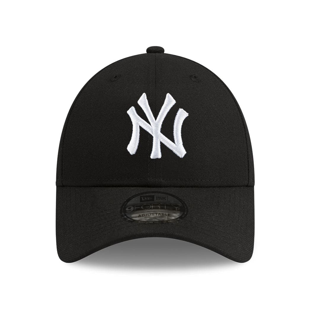 New Era Caps New York Yankees New Era MLB Black & White 9FORTY Curve Cloth Strap Hat
