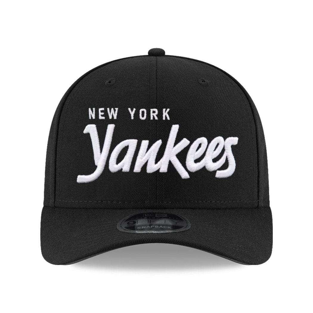 New Era Caps New York Yankees New Era MLB Black & White Script Pre-Curved OF 9FIFTY Snapback Hat