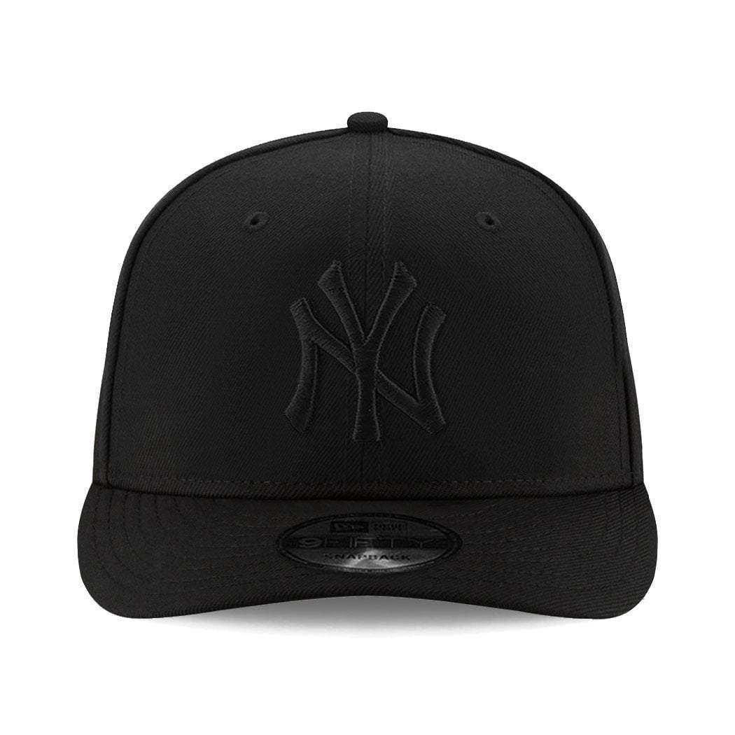 New Era Caps New York Yankees New Era MLB Pre-Curved Black On Black 9FIFTY Snapback Hat