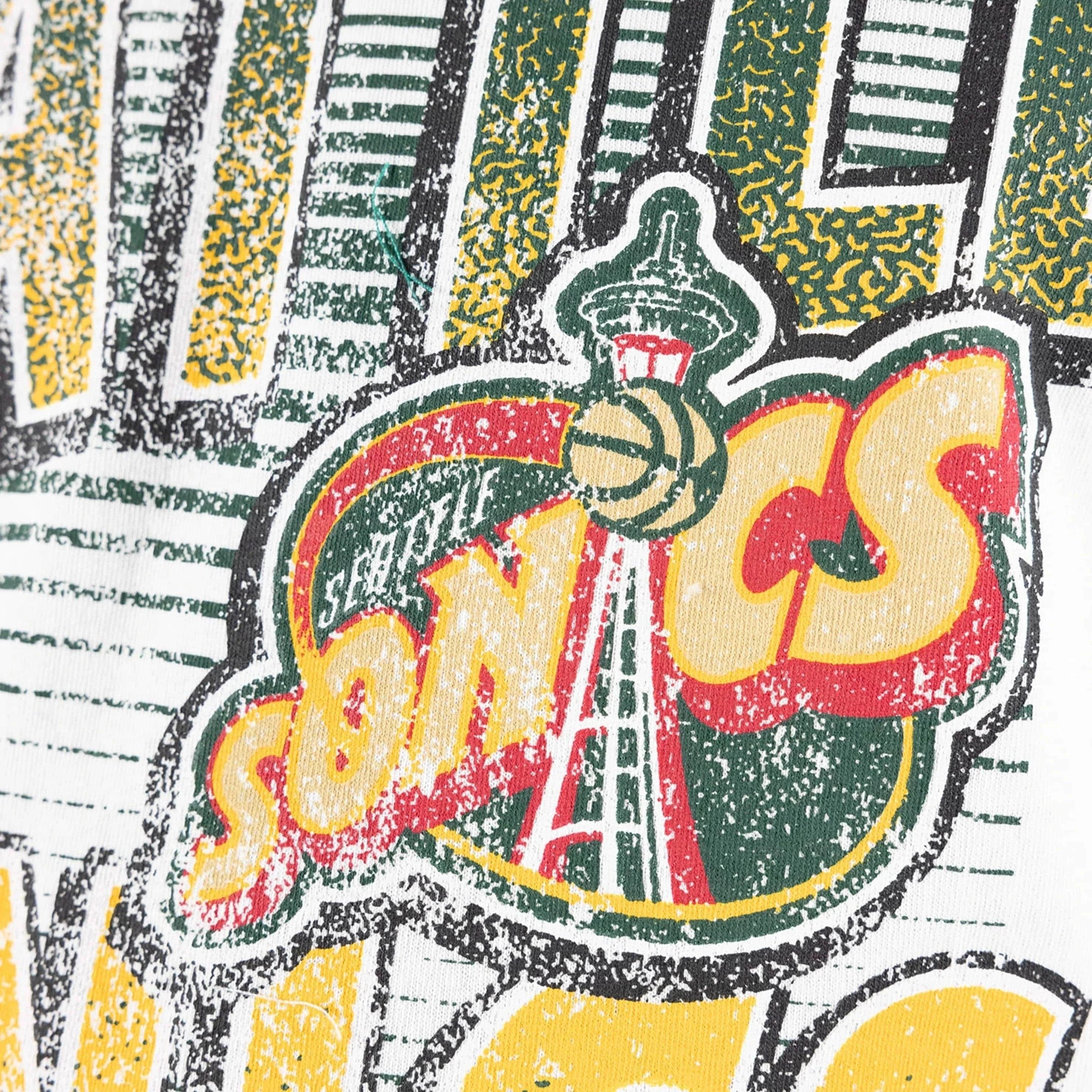Mitchell And Ness T-Shirts Seattle Supersonics Mitchell & Ness NBA Incline Stack Vintage T-Shirt - Vintage White