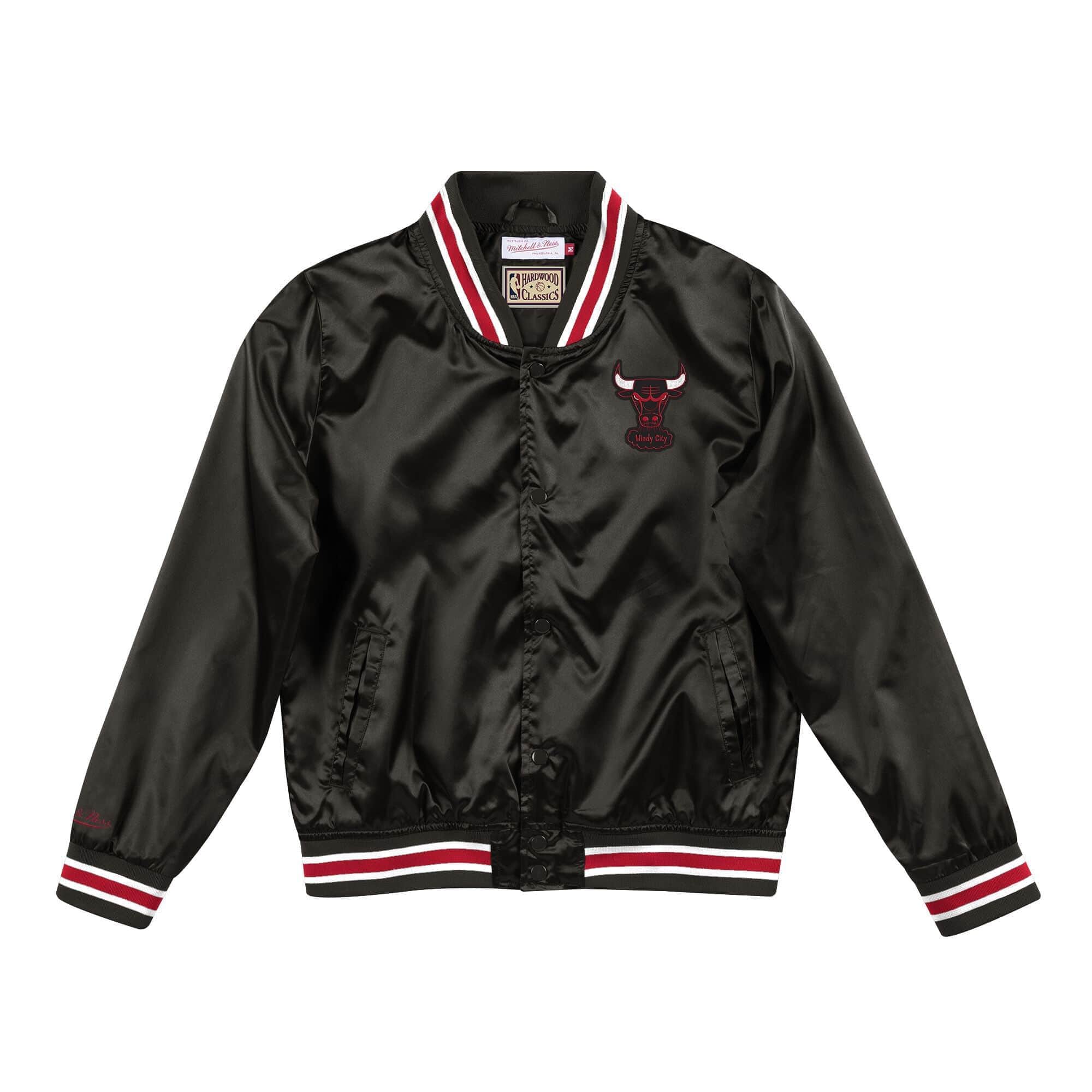 Women's Chicago Bulls Mitchell & Ness NBA Lightweight Satin Jacket - Black