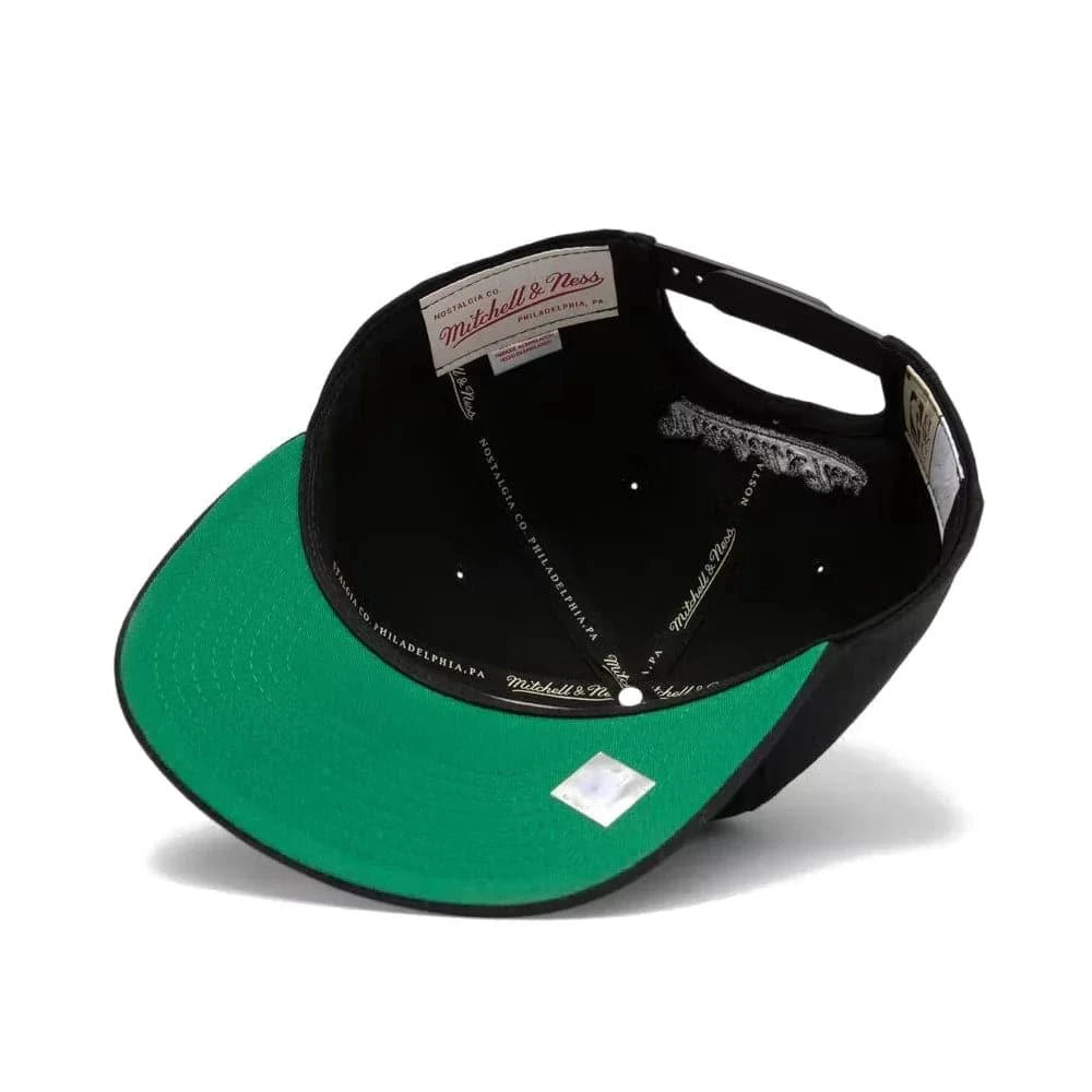 Mitchell And Ness Caps Tampa Bay Buccaneers Mitchell & Ness NFL 03 Champs Deadstock Snapback Hat - Black