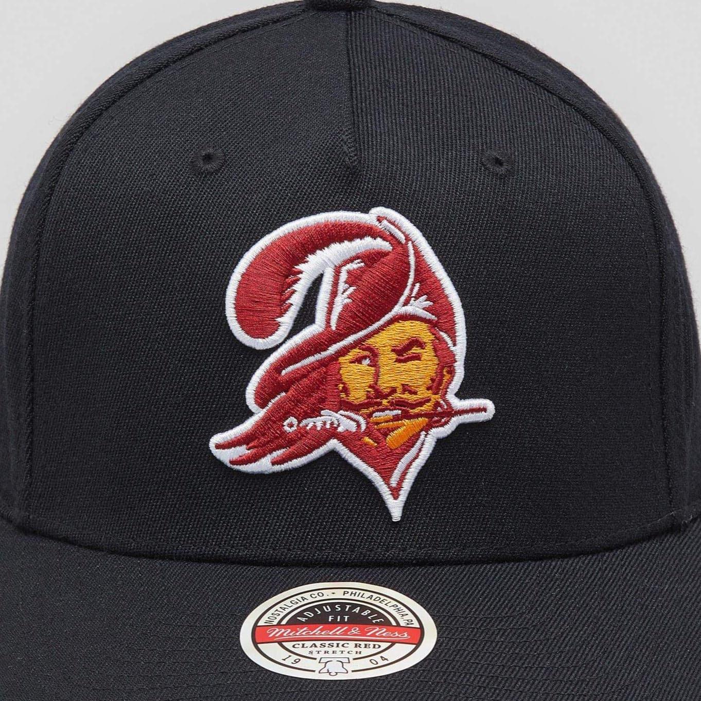 Mitchell And Ness Caps Tampa Bay Buccaneers Mitchell & Ness NFL Throwback Classic Red Snapback Hat - Black
