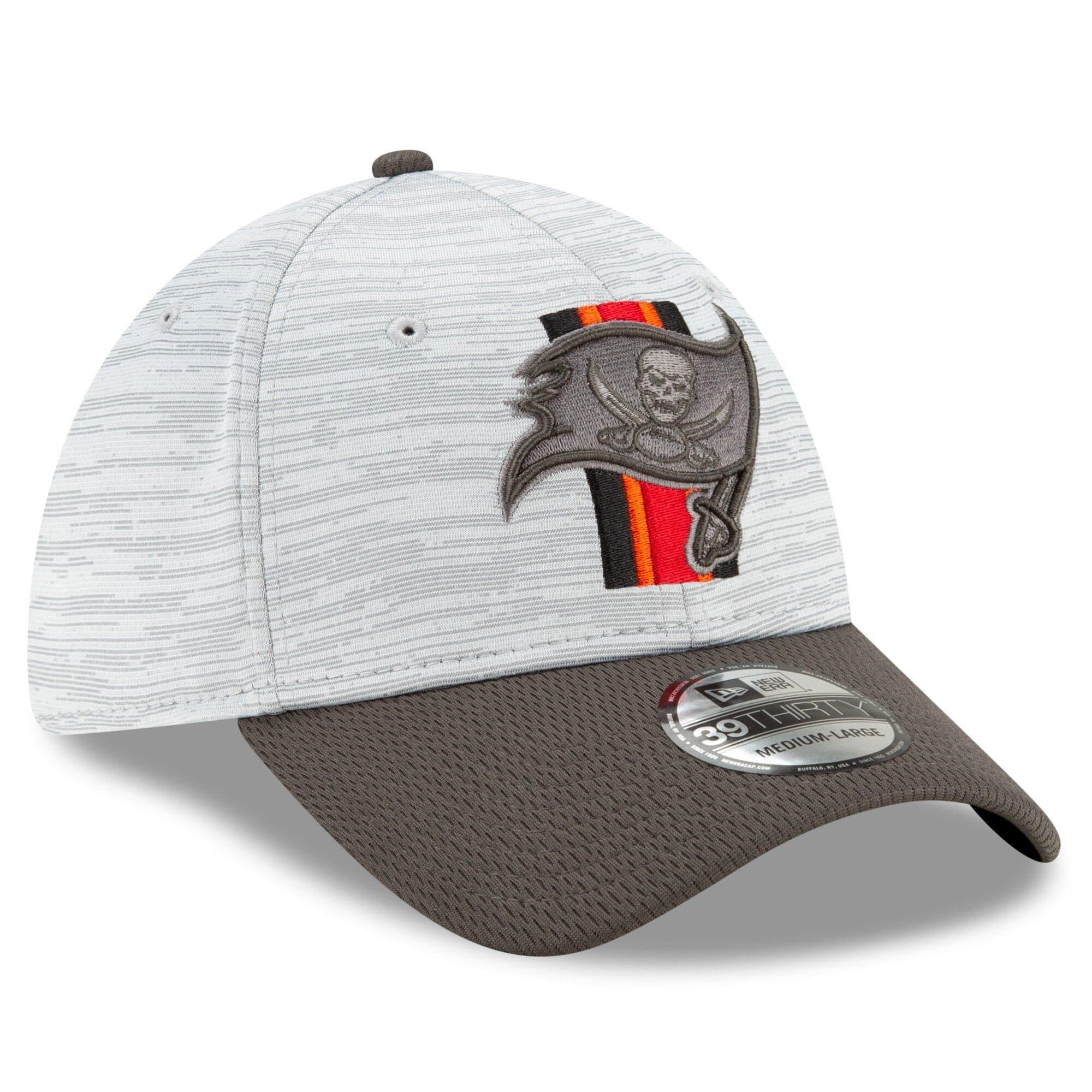 New Era Caps Tampa Bay Buccaneers New Era NFL 2021 Training Camp 39THIRTY Flex Fit Curve Hat - Grey