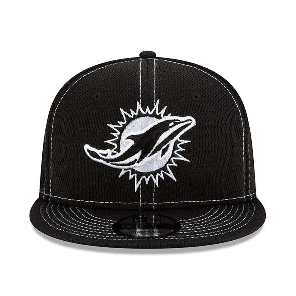 Miami Dolphins New Era NFL 2019 Sideline Road Black & White 9FIFTY Snapback Hat