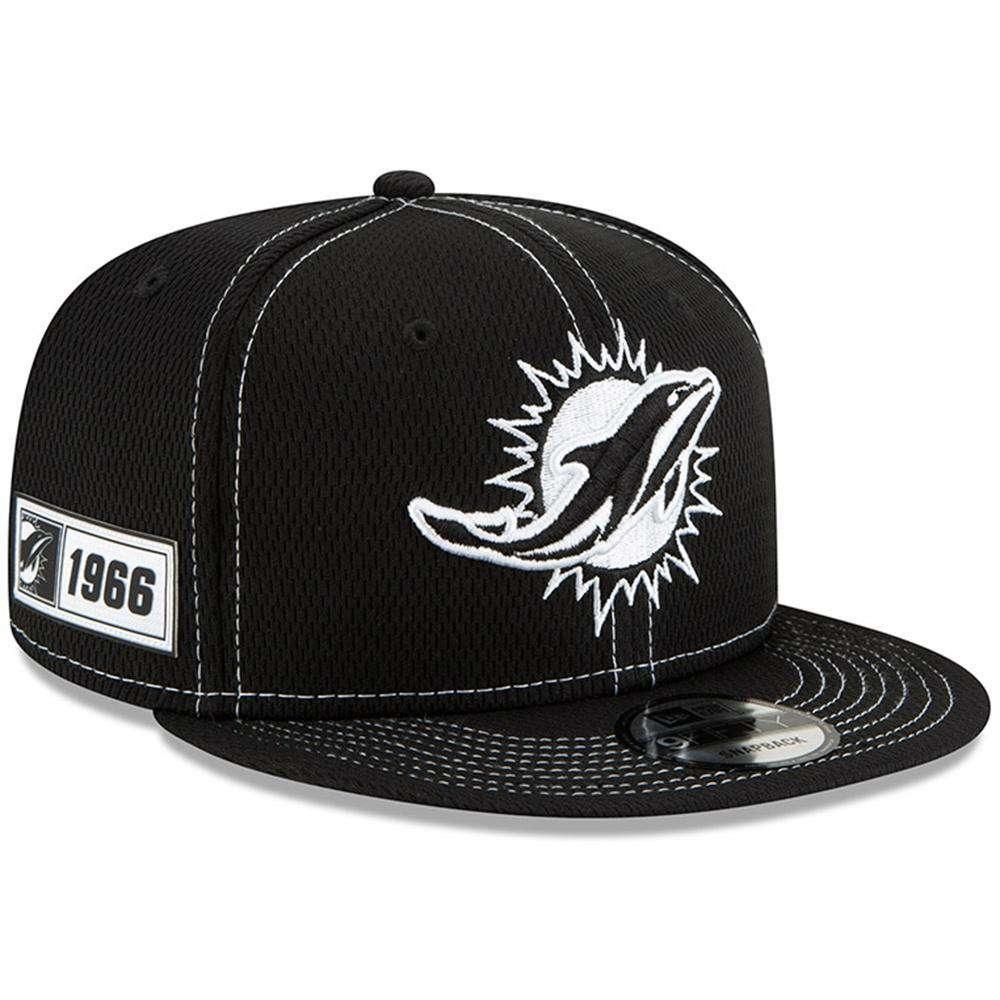 Miami Dolphins New Era NFL 2019 Sideline Road Black & White 9FIFTY Snapback Hat
