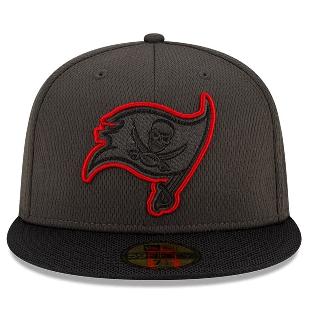 Tampa Bay Buccaneers New Era NFL 2021 Sideline Road 59FIFTY Fitted Hat - Black