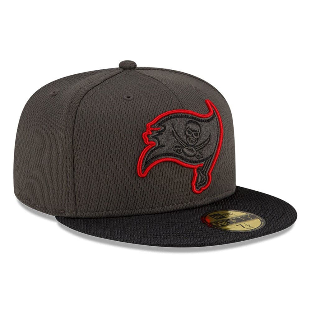 Tampa Bay Buccaneers New Era NFL 2021 Sideline Road 59FIFTY Fitted Hat - Black