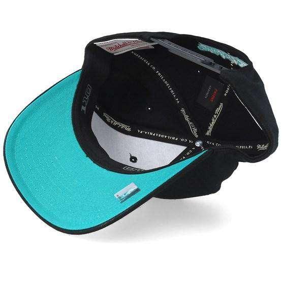 Vancouver Grizzlies Mitchell & Ness NBA Chrome Logo 110 Curved Snapback Hat - Black