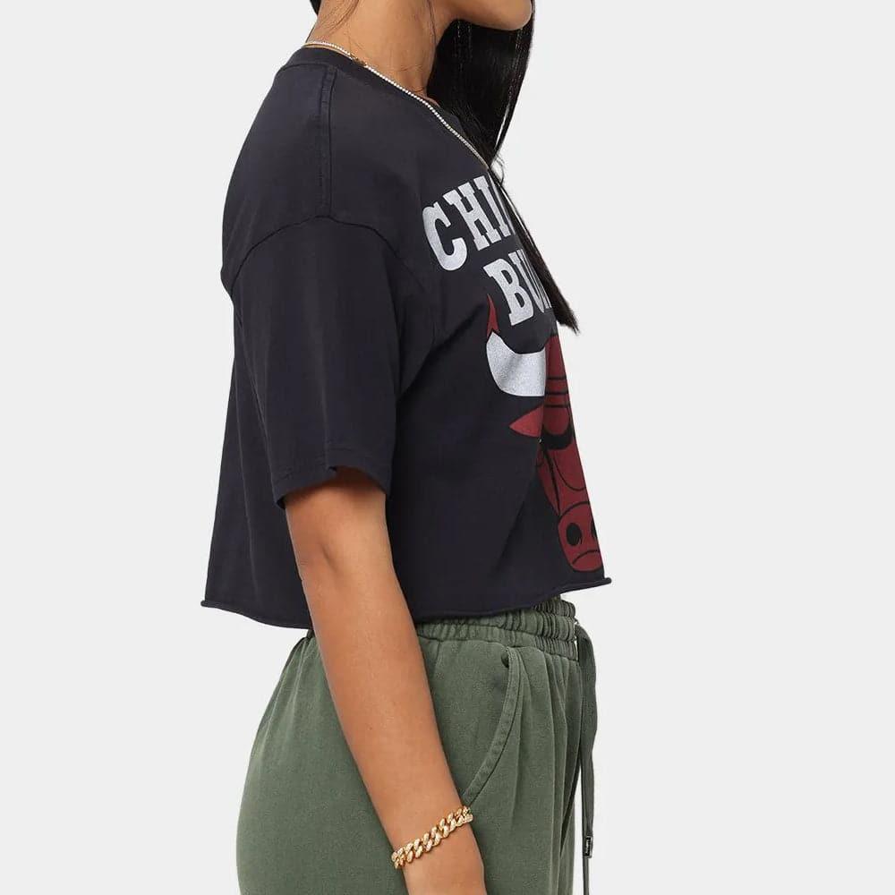 Mitchell And Ness T-Shirts Womens Chicago Bulls Mitchell & Ness NBA Team Vintage Chop T-Shirt - Faded Black