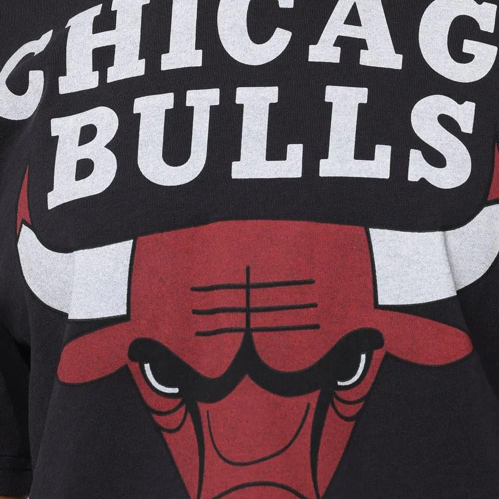 Mitchell And Ness T-Shirts Womens Chicago Bulls Mitchell & Ness NBA Team Vintage Chop T-Shirt - Faded Black