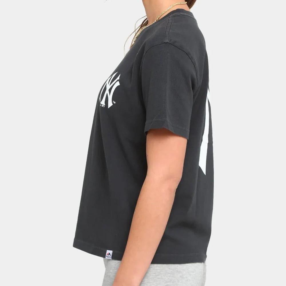 Majestic Athletic T-Shirts Womens New York Yankees Majestic MLB Elle Boxy T-Shirt - Faded Black