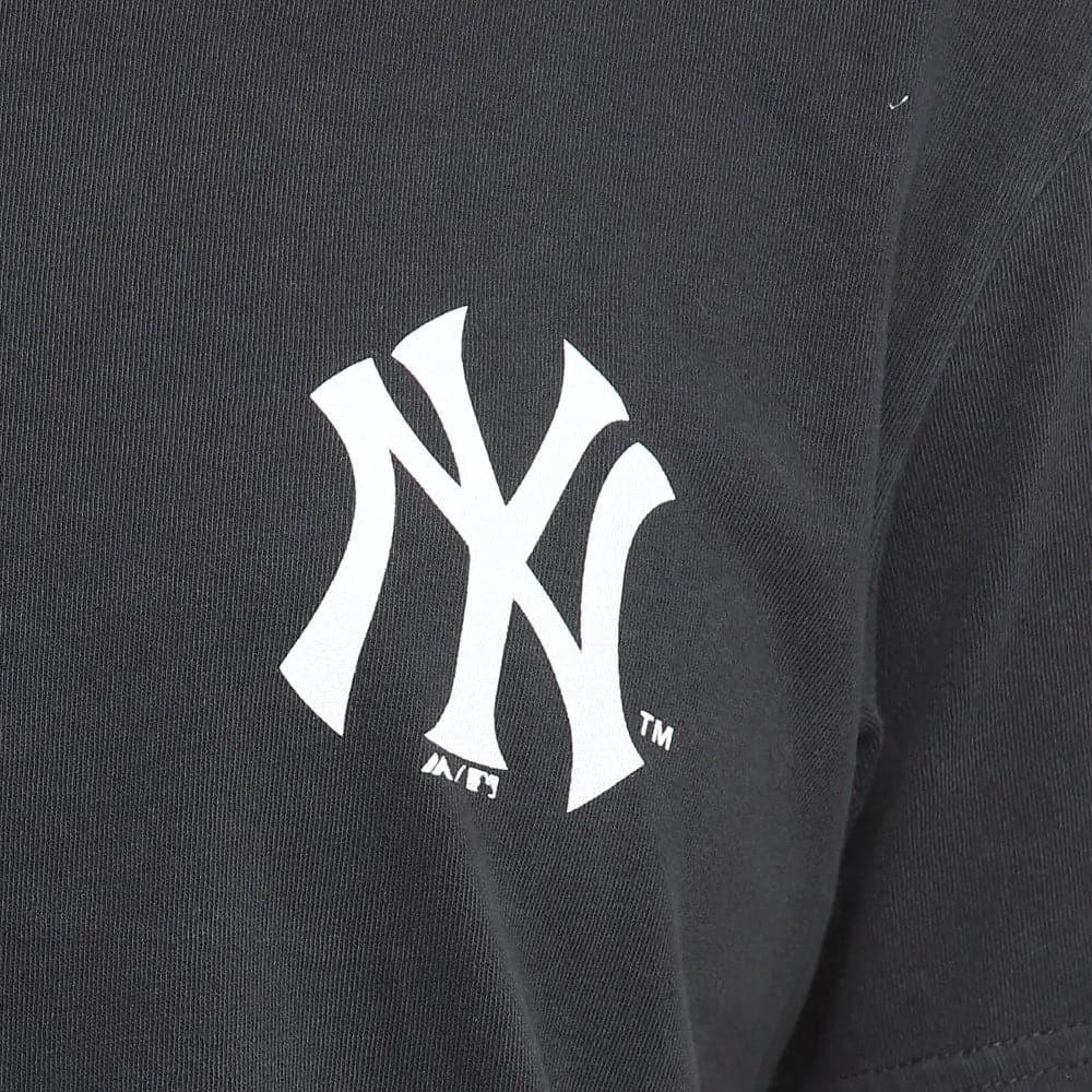 Majestic Athletic T-Shirts Womens New York Yankees Majestic MLB Elle Boxy T-Shirt - Faded Black