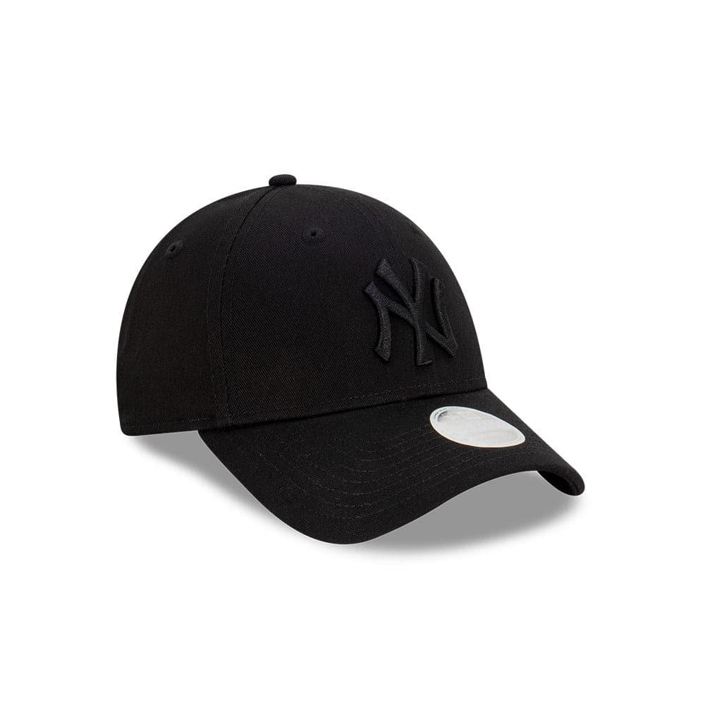 New Era Caps Womens Womens New York Yankees New Era MLB Black On Black 9FORTY Hat
